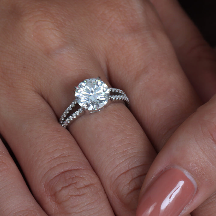 Accent Round Cut Moissanite Ring