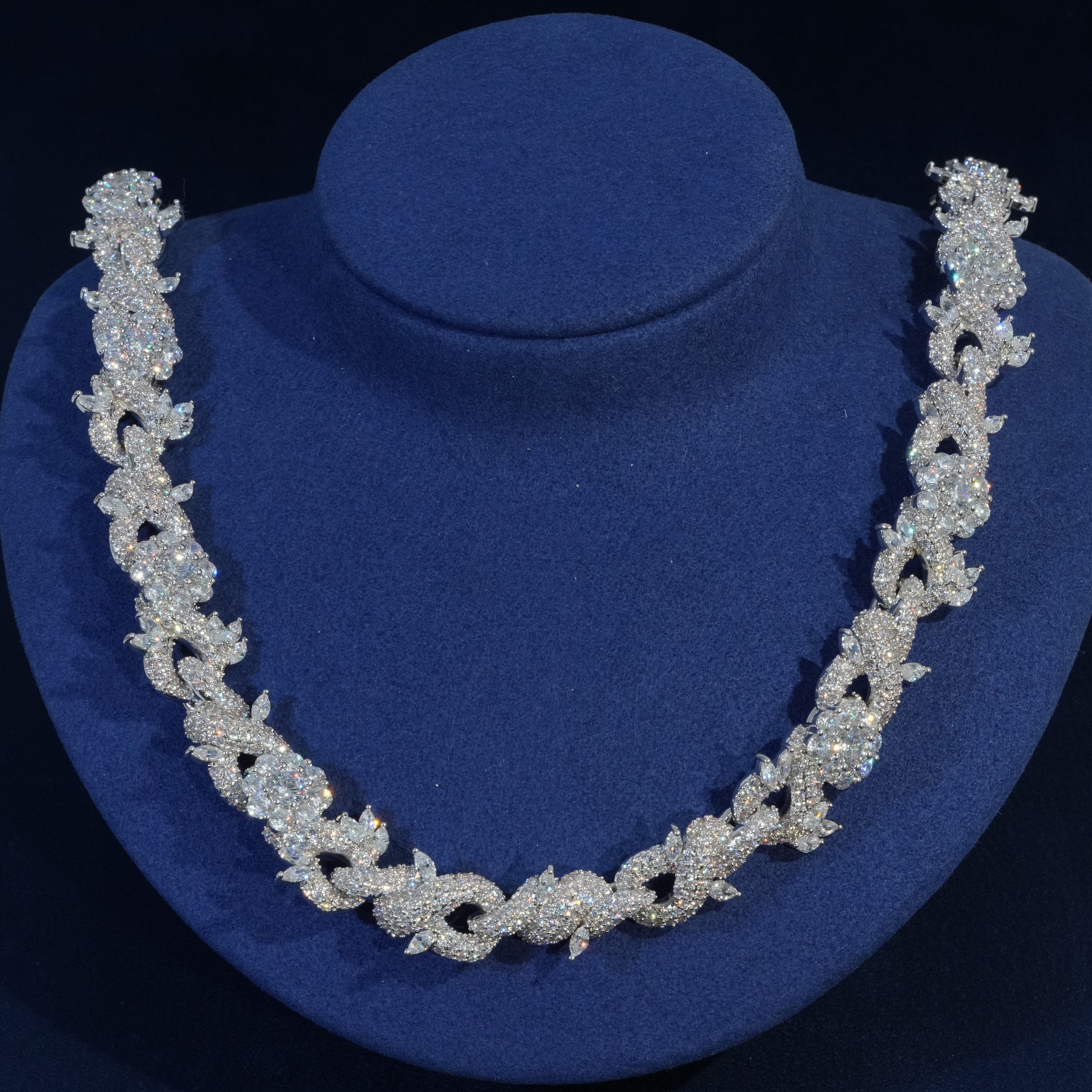 13mm Diamond Flower Infinity Link Chain – GHETLUXE