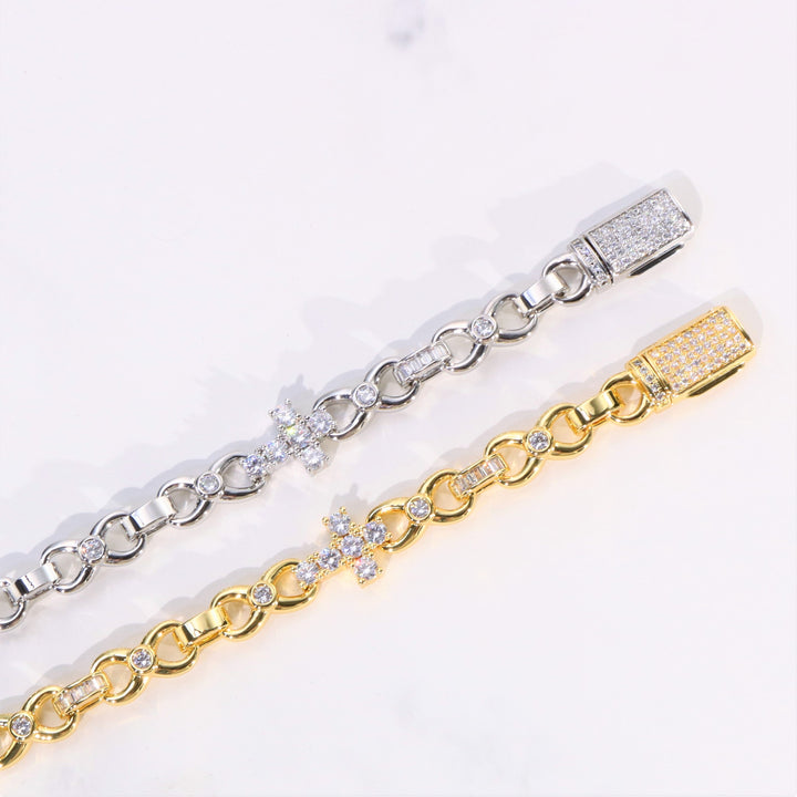 Women's 12mm Cross Bracelet in Gold