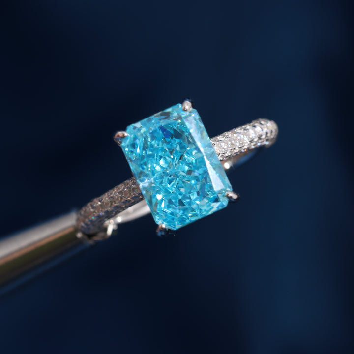 Stellara Ring - 7 Carat