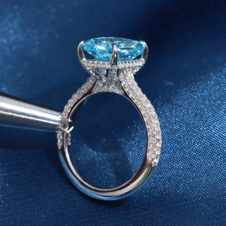 Stellara Ring - 7 Carat