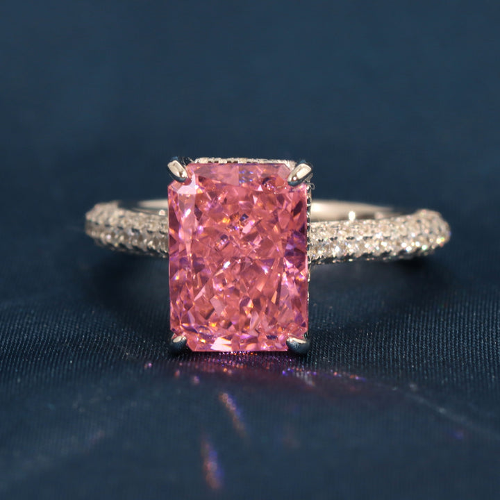 Stellara Ring - 7 Carat