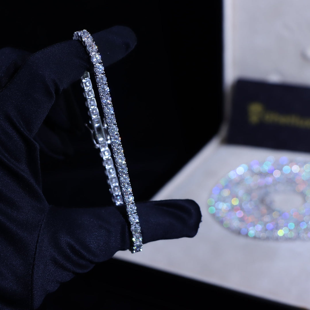 4mm 925 Sterling Silver VVS Moissanite Tennis Bracelet in White Gold