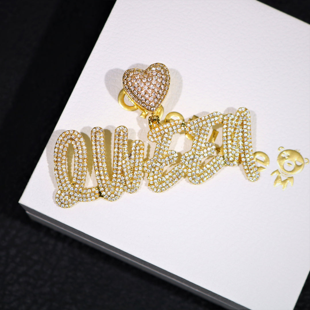 Pendentif Lettre Cursive Glacée avec Bélière Coeur