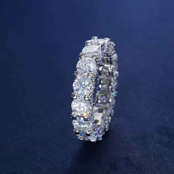 5mm Round Cut Moissanite Engagement Ring