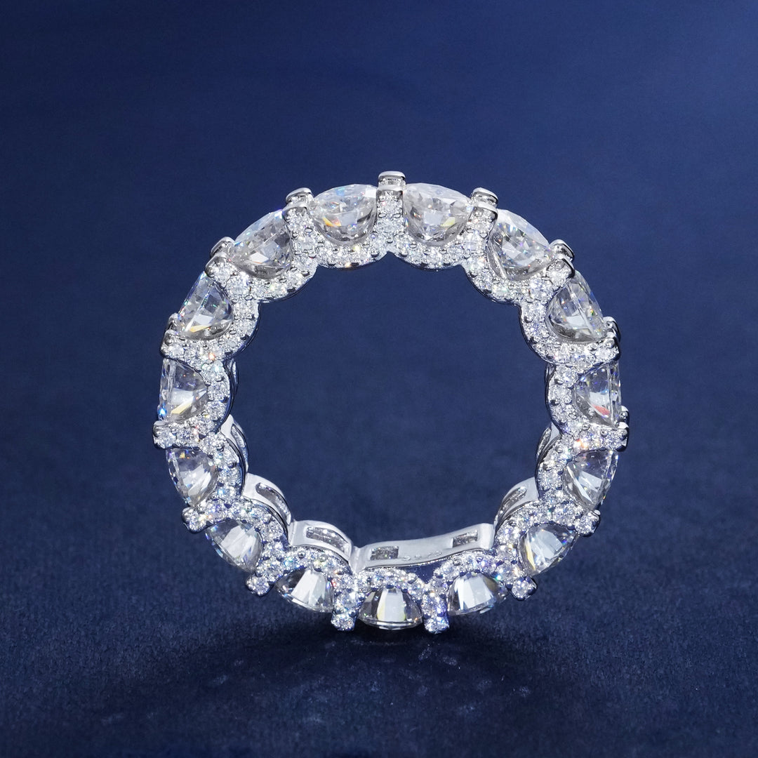 5mm Round Cut Moissanite Engagement Ring