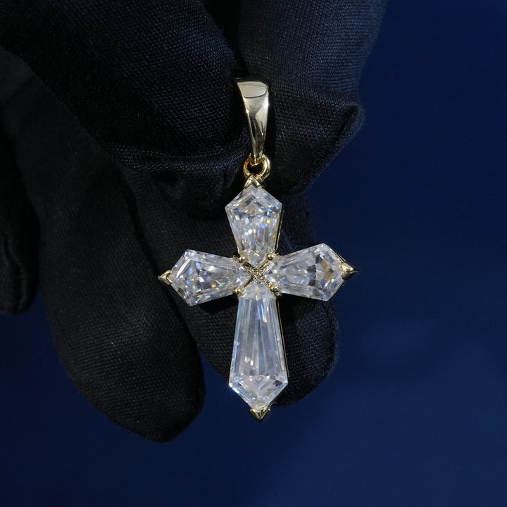 Moissanite S925 Small Cross Pendant