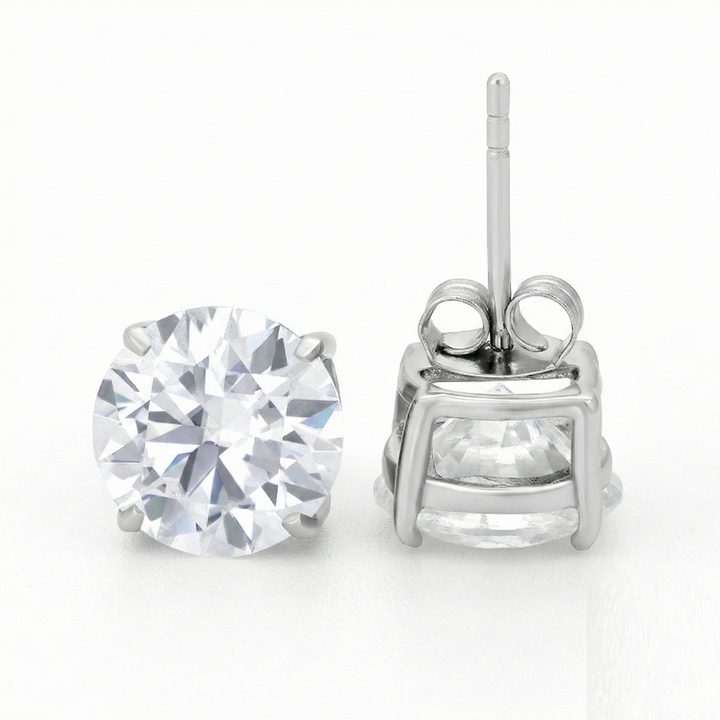 Round Cut Diamond Stud Earrings