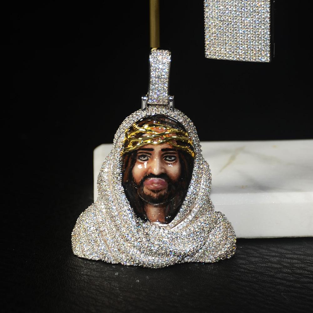 Pendentif Jésus en émail glacé 3D