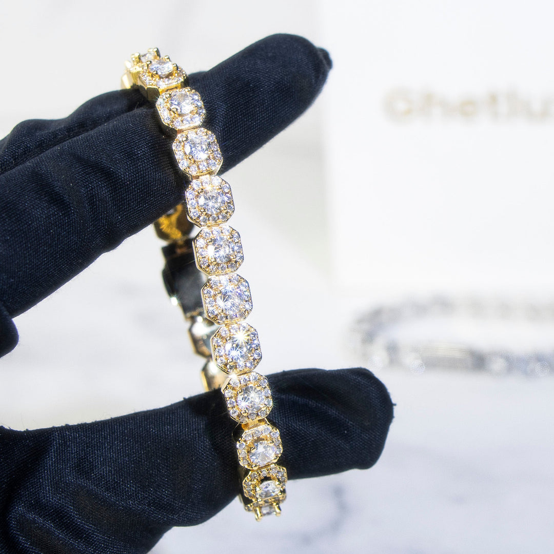 Women's 7mm Clustered Tennis Bracelet in Gold