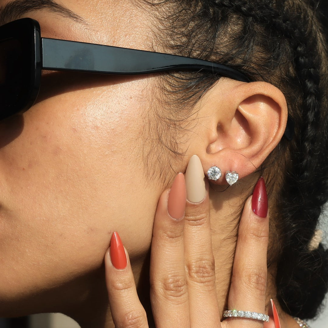 Women's Round Cut Moissanite Stud Earrings