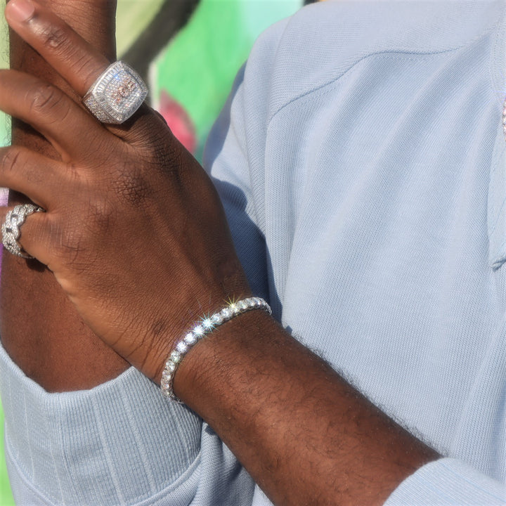 5mm Round Cut Diamond Tennis Bracelet in White Gold