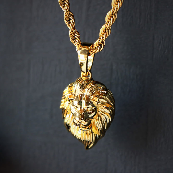 Micro Roaring Lion Pendant in Sterling Silver