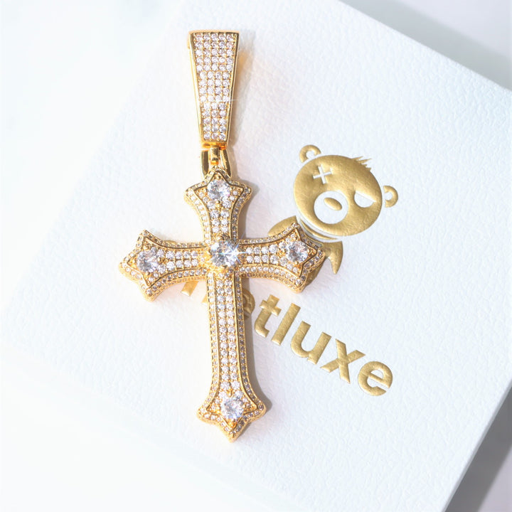 Grand pendentif croix gothique en diamant